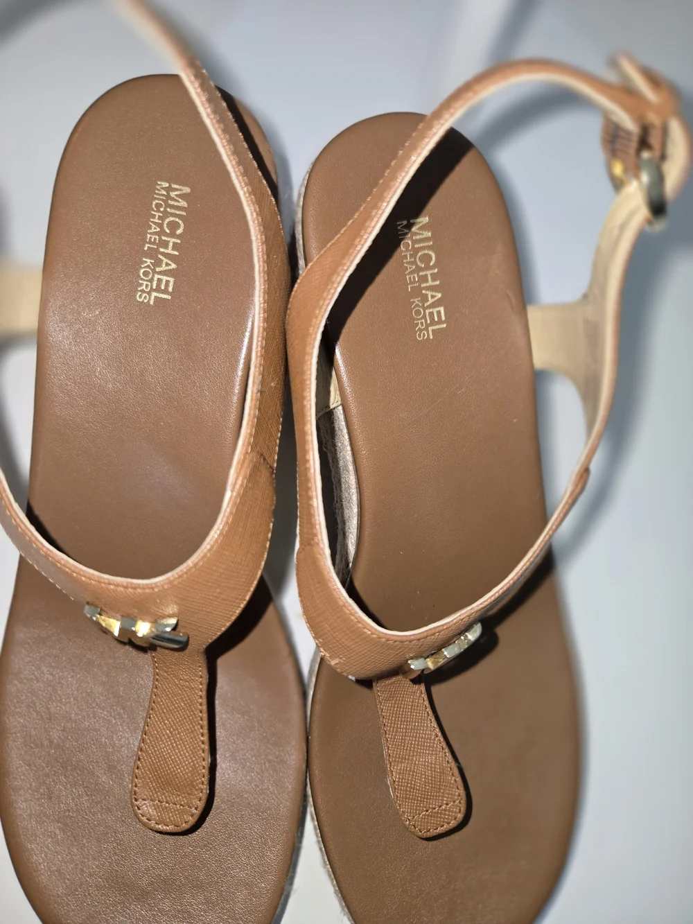Michael Kors Tan Espadrille Leather Wedge Heel Thong Sandal Women's Size 8.5 - Picture 3 of 13